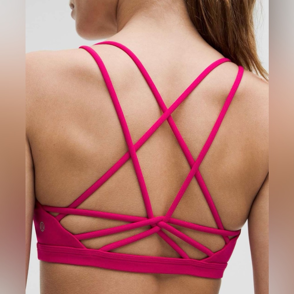 Lululemon NWT Nulu Strappy Scoop-Neck Bra Passionate Size 12